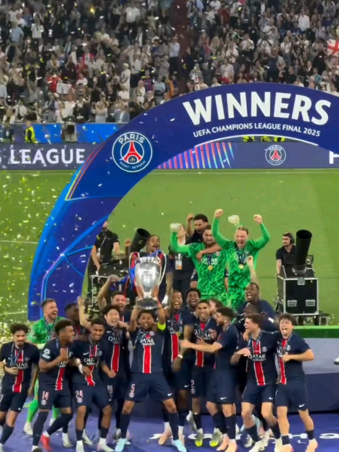 巴黎圣日耳曼大胜,晋级欧冠决赛热门球队的简单介绍 巴黎圣日耳曼大胜,晋级欧冠决赛热门球队的简单介绍