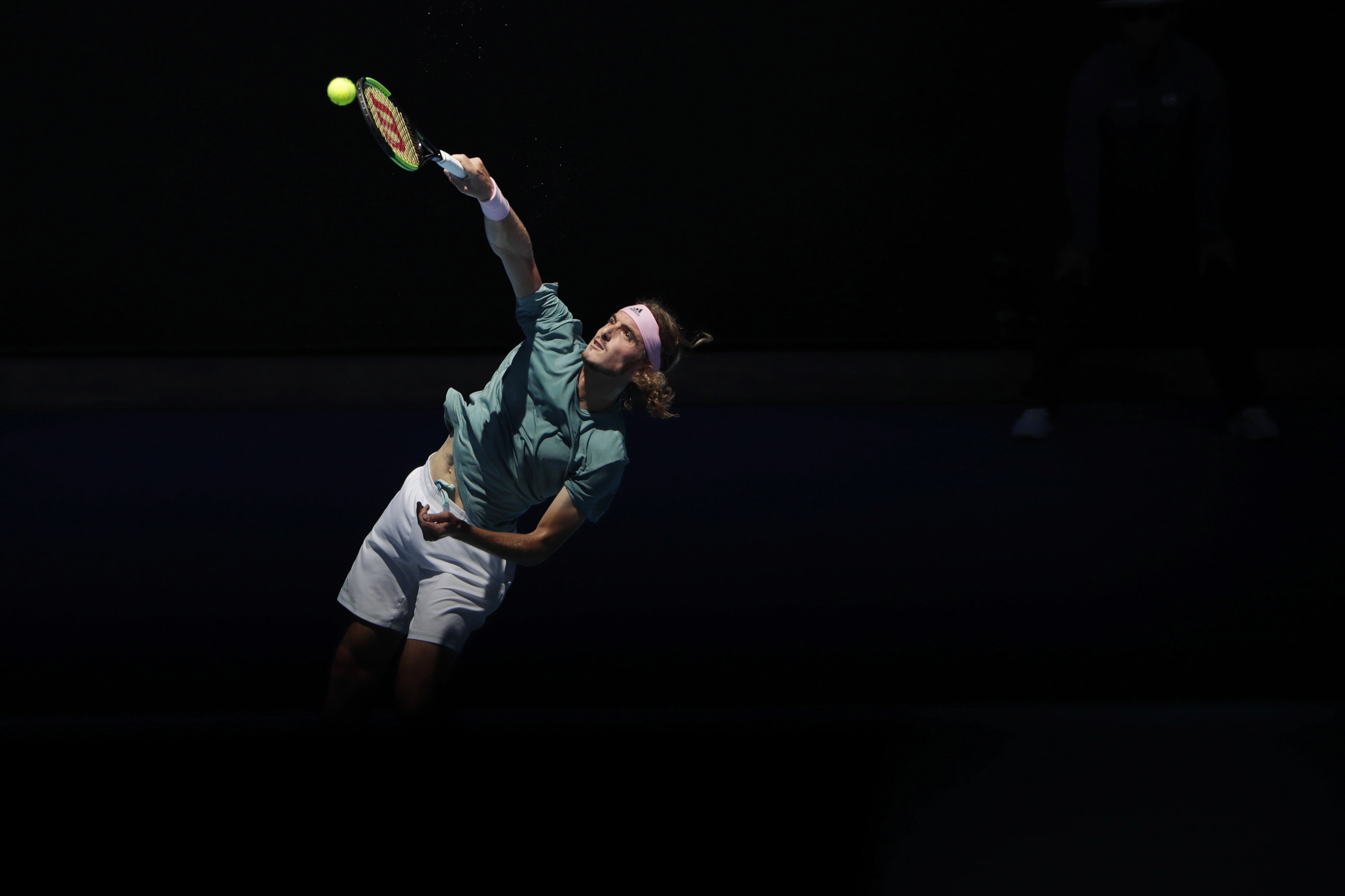 开云APP-澳网横扫联合杯，西西帕斯统治全场