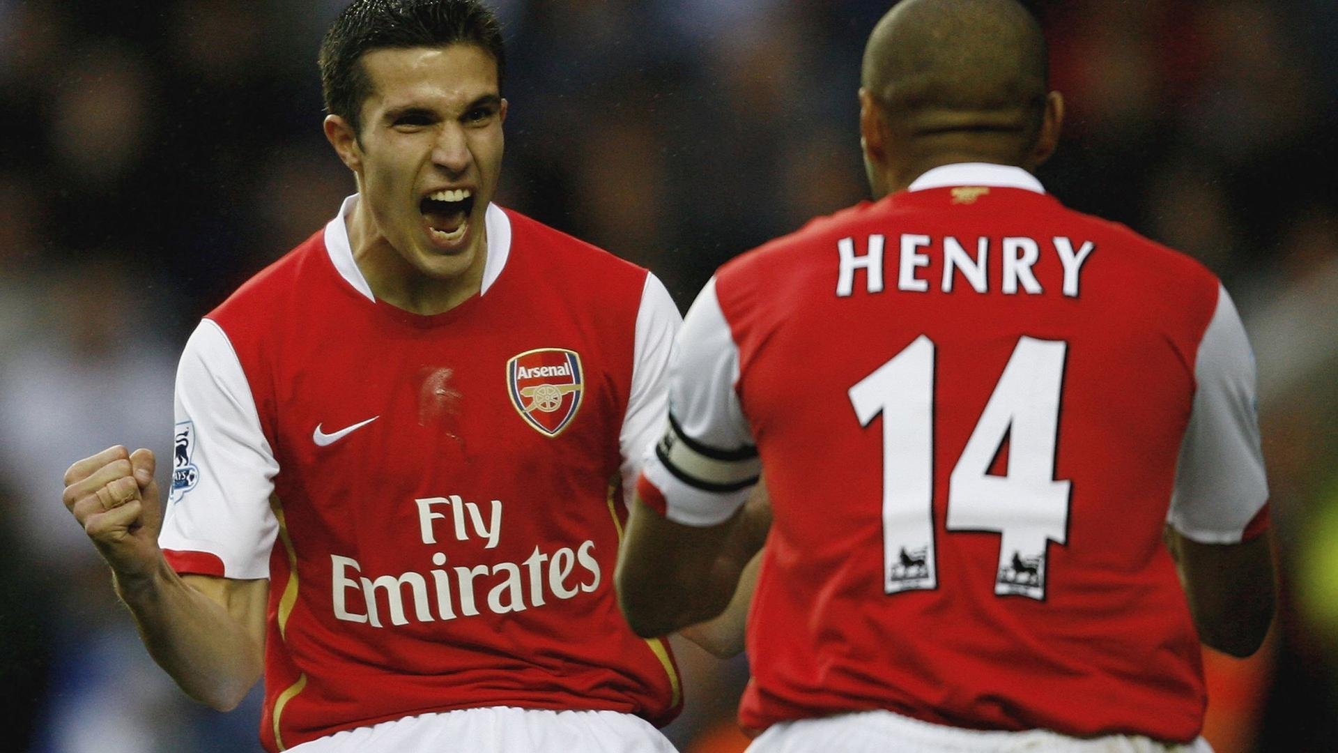 莱万惊艳四座,克罗地亚制霸佛罗伦萨,一场跨越国界的足球艺术盛宴