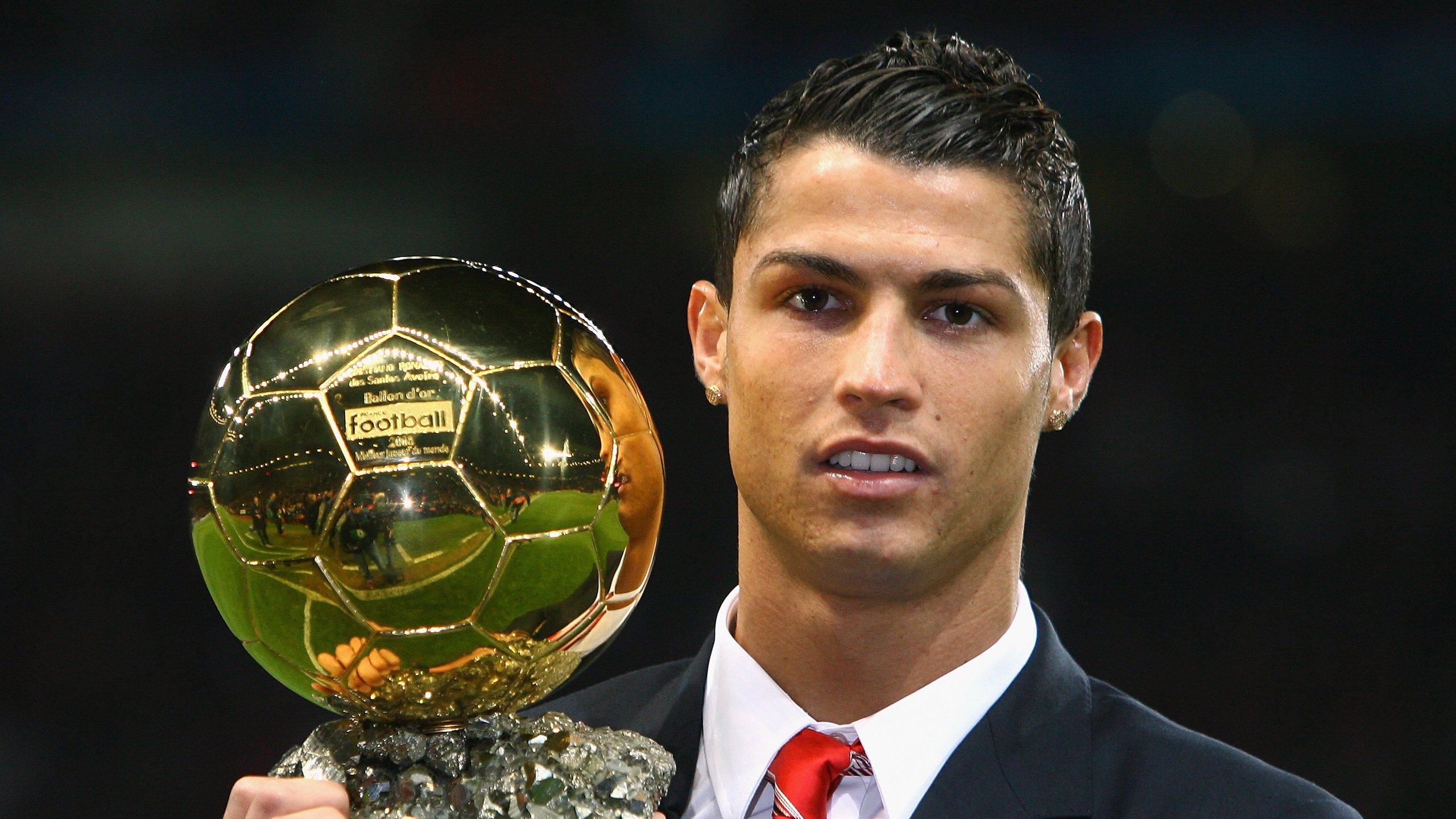 银箭独舞与烈焰狂飙，F1赛场上演冰与火之歌